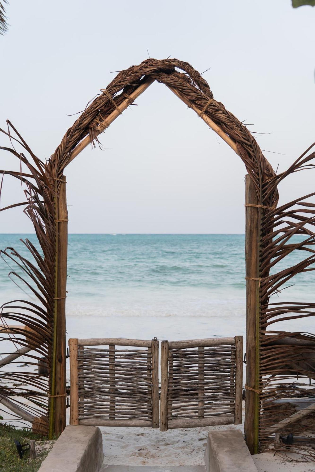 Kima Serviced Beach House & Suites Bwejuu Dış mekan fotoğraf